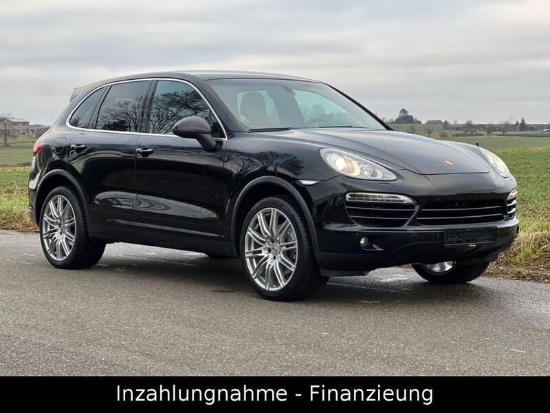 Schwarz Gebraucht 2012 Porsche Cayenne SUV | 18.900 € (Fairer Preis) - Bild 1/4