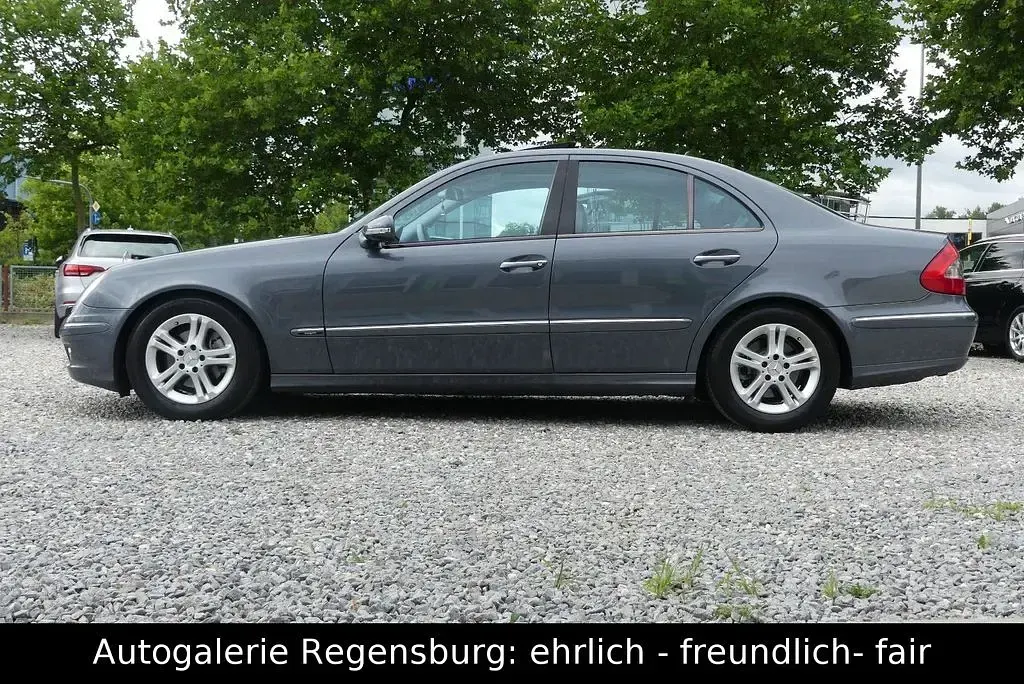 Gebraucht Mercedes E220 170 PS (125 kW) 2006 Flintgrau Limousine