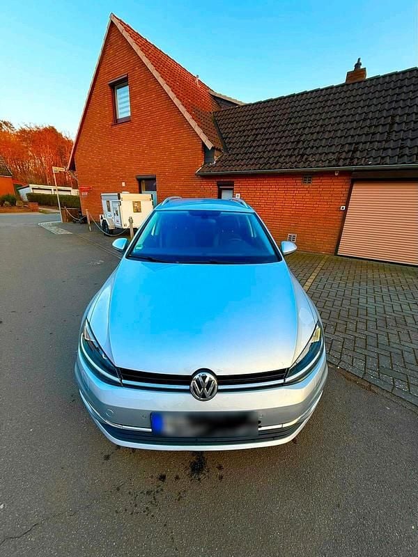 Gebraucht VW Golf VII 150 PS (110 kW) 2018 Silber Kombi