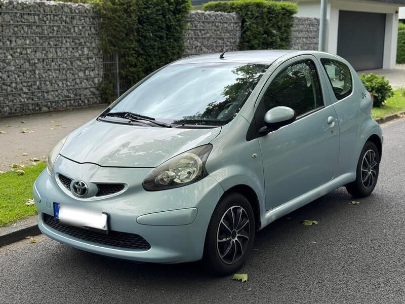 Blau Gebraucht 2005 Toyota Aygo Kleinwagen | 2.000 € (Fairer Preis) - Bild 1/4