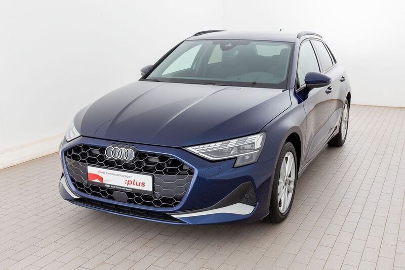 Gebraucht Audi A3 Advanced Plus 116 PS (85 kW) 2024 Navarrablau metallic Limousine