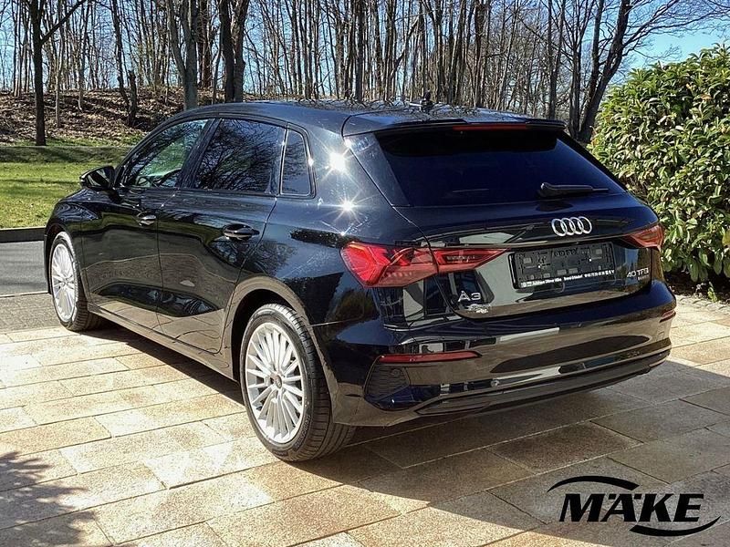 Gebraucht Audi A3 Advanced Plus 190 PS (139 kW) 2022 Mythosschwarz metallic (metallic) Limousine