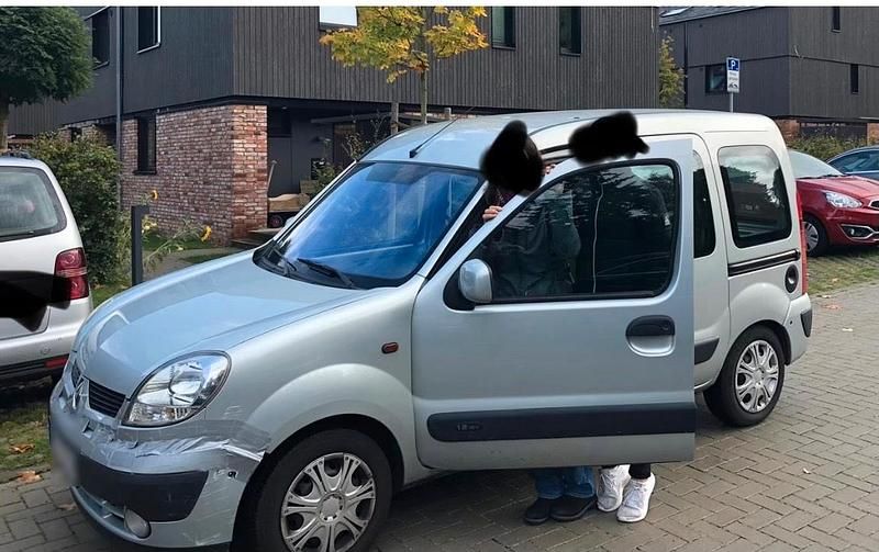 Gebraucht Renault Kangoo 75 PS (55 kW) 2004 Silber Van / Kleinbus
