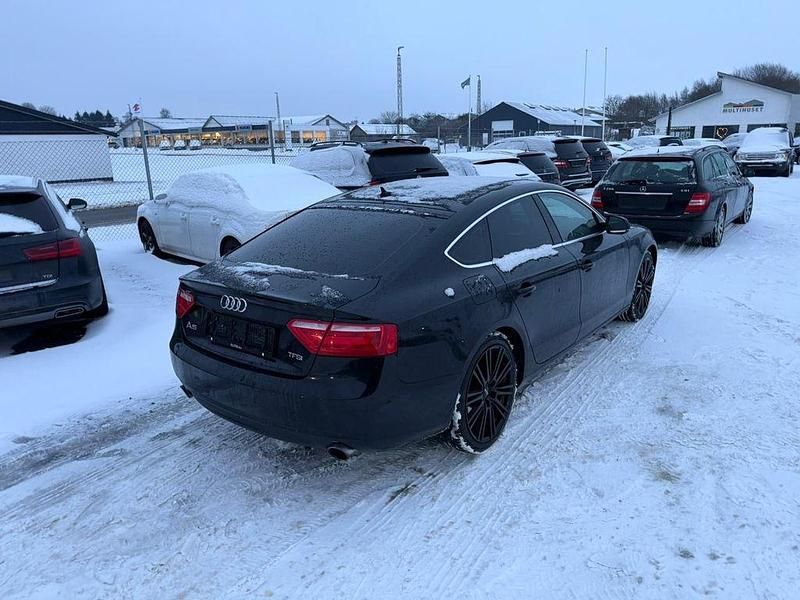 Gebraucht Audi A5 Sportback 177 PS (130 kW) 2015 Schwarz Kleinwagen
