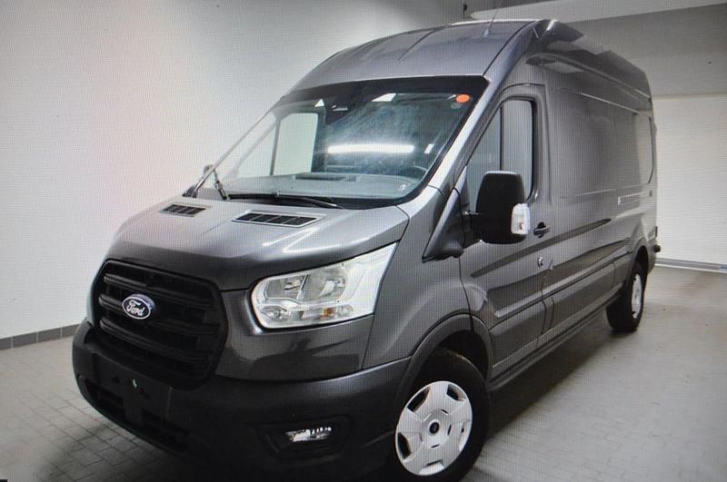 Grau Gebraucht 2024 Ford Transit Trend Limousine | 31.980 € (Etwas zu teuer) - Bild 1/3