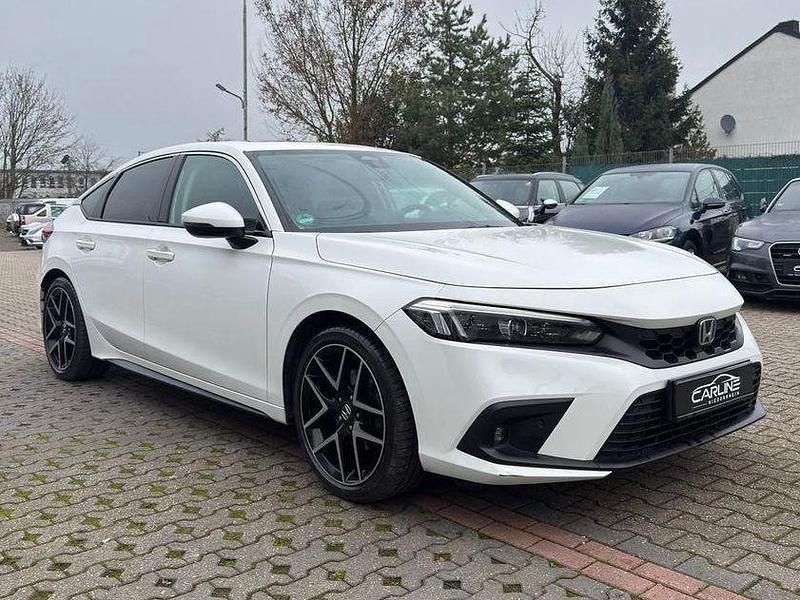 Weiß Gebraucht 2022 Honda Civic Advance Limousine | 25.999 € (Teuer) - Bild 1/4