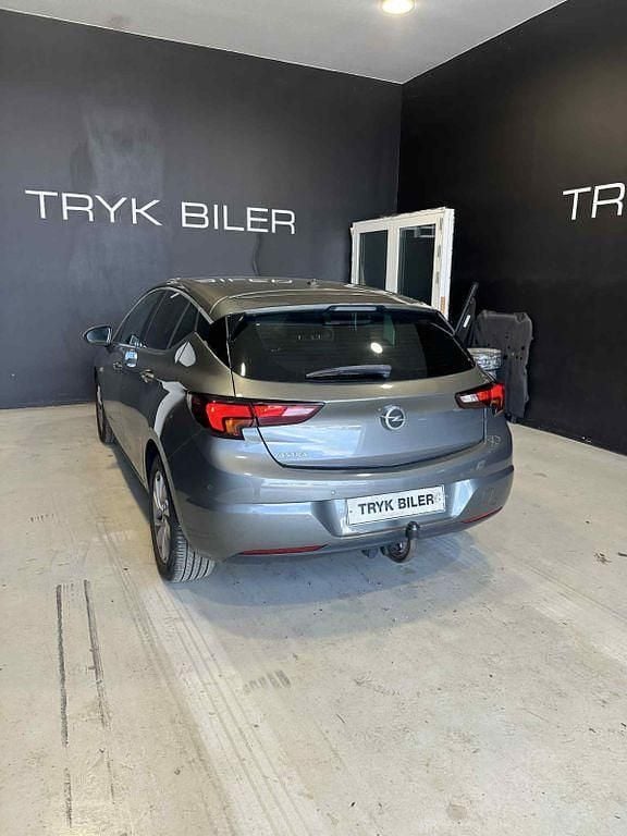 Gebraucht Opel Astra Elegance 105 PS (77 kW) 2020 Limousine