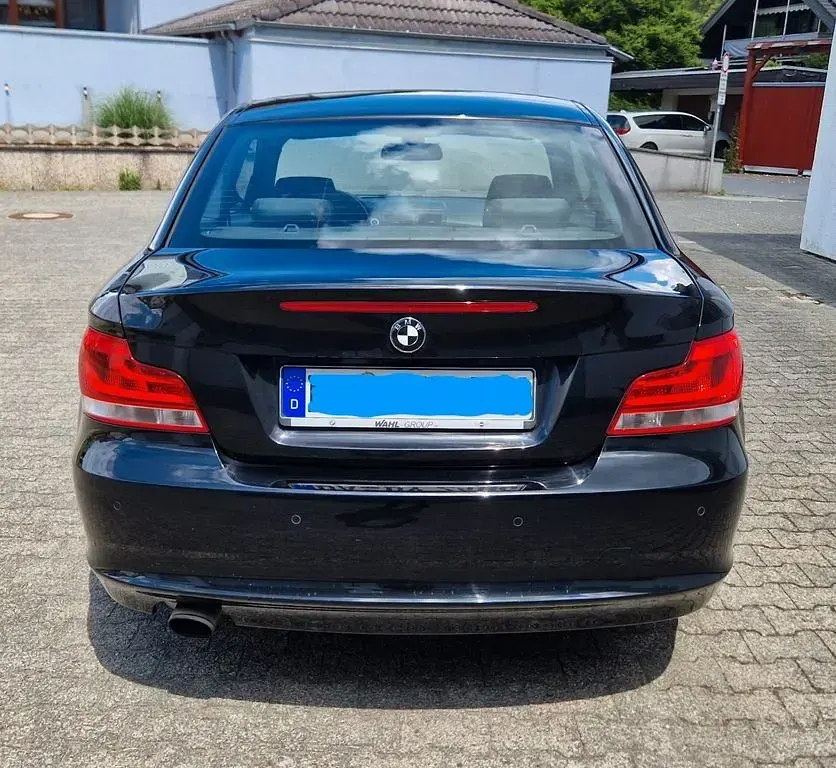 Gebraucht BMW 120 Exclusive 170 PS (125 kW) 2012 Schwarz Kleinwagen