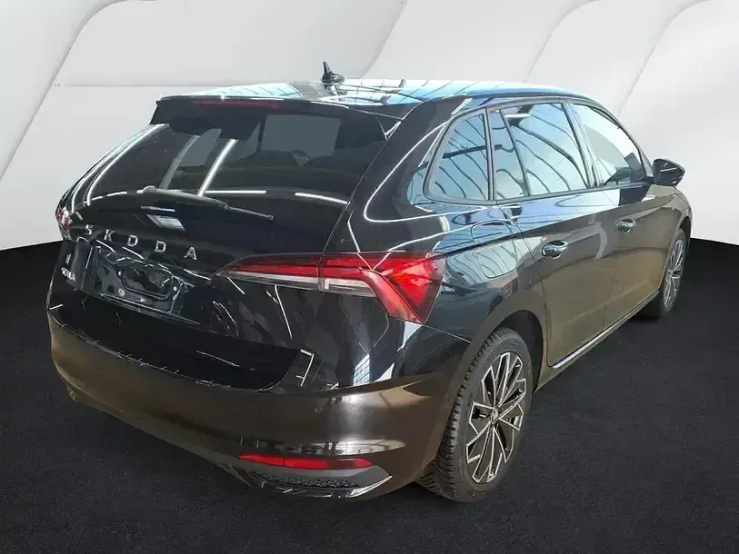 Gebraucht Skoda Scala Tour 116 PS (85 kW) 2025 Blackmagic perleffekt Kleinwagen