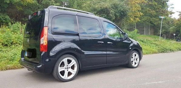 Second-hand Citroën Berlingo Exclusive 120 CP (88 kW) 2010 Negru Monovolum