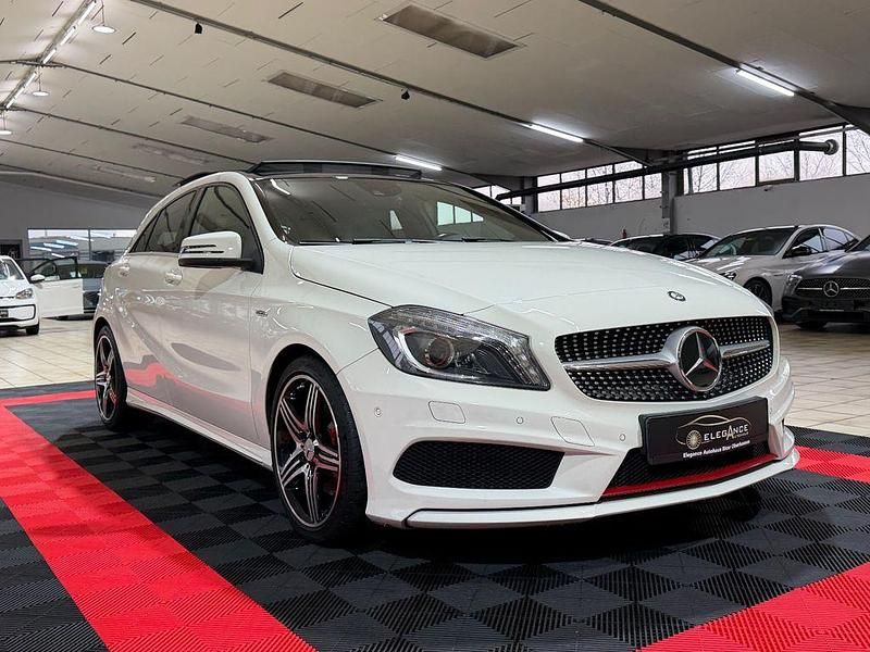 Gebraucht Mercedes A250 AMG 211 PS (155 kW) 2015 Calcitweiss/zirrusweiss Limousine