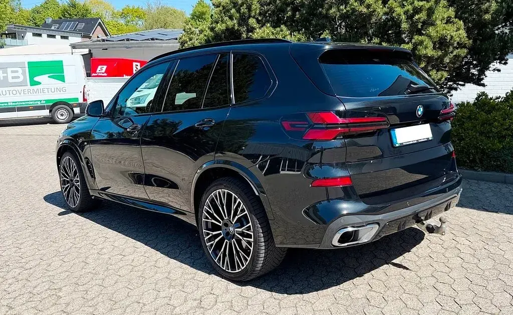 Gebraucht BMW X5 M Sport 286 PS (210 kW) 2024 Schwarz SUV