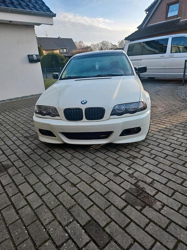 Weiß Gebraucht 1999 BMW 328 Limousine | 5.500 € (Fairer Preis) - Bild 1/4