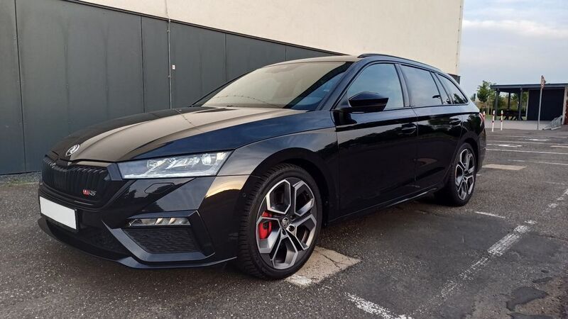 Schwarz Gebraucht 2021 Skoda Octavia RS Limousine | 31.200 € (Fairer Preis) - Bild 1/4