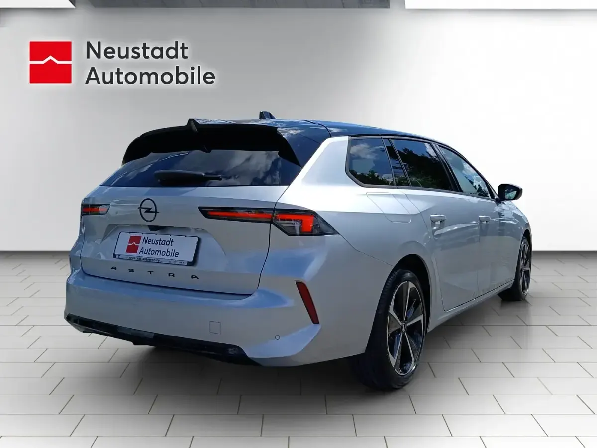 Gebraucht Opel Astra GS Line 131 PS (96 kW) 2025 Silber Kleinwagen