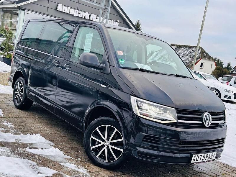Schwarz Gebraucht 2018 VW Multivan Van | 30.885 € (Guter Preis) - Bild 1/4