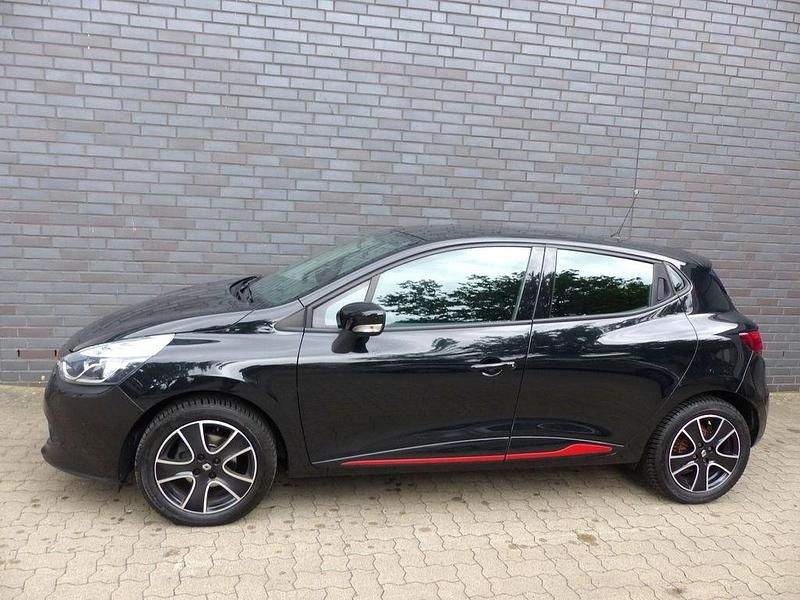 Schwarz Gebraucht 2016 Renault Clio IV Experience Limousine | 10.998 € (Fairer Preis) - Bild 1/4
