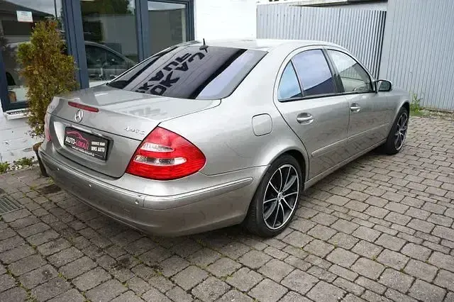 Gebraucht Mercedes E320 Elegance 224 PS (164 kW) 2003 Grau Limousine