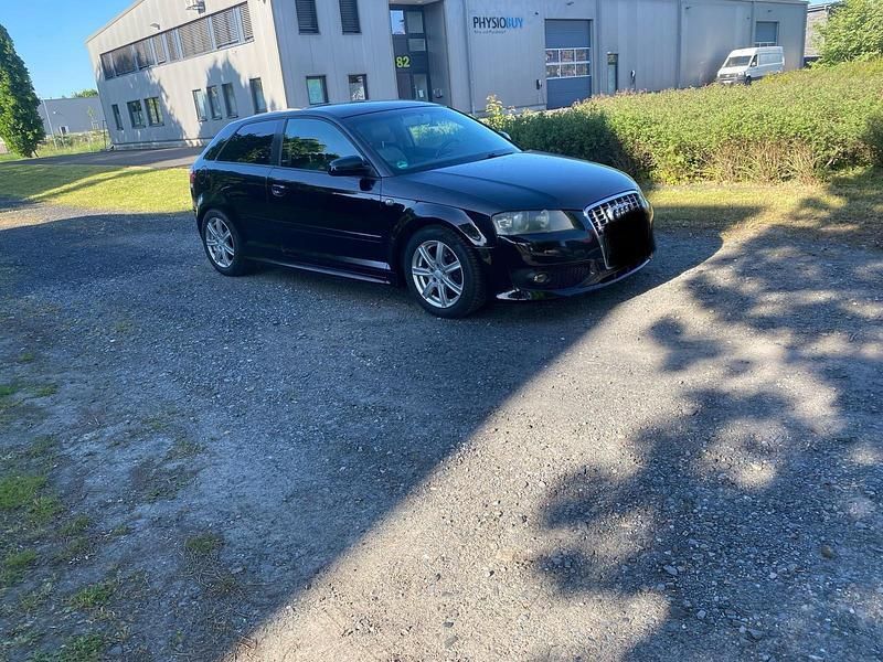 Schwarz Gebraucht 2004 Audi A3 Limousine | 2.980 € (Fairer Preis) - Bild 1/4