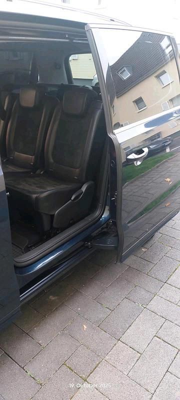 Second-hand VW Sharan 110 CP (80 kW) 2011 Albastru Monovolum