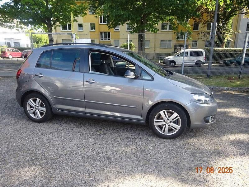 Grau Gebraucht 2012 VW Golf VII Limousine | 5.600 € (Guter Preis) - Bild 1/4