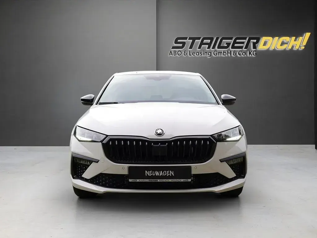Neu Skoda Scala Selection 150 PS (110 kW) 2026 Weiß Kleinwagen