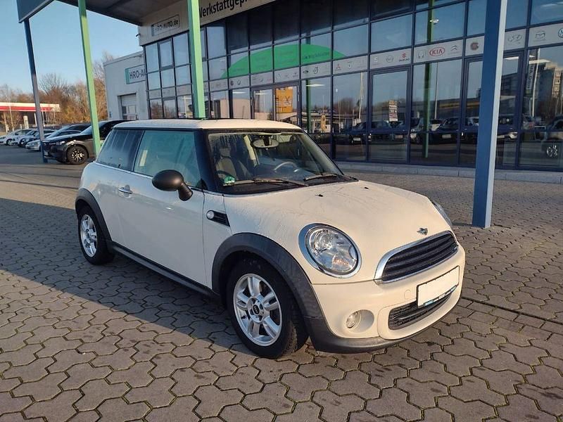 Weiß Gebraucht 2012 Mini ONE Kleinwagen | 6.900 € (Fairer Preis) - Bild 1/3