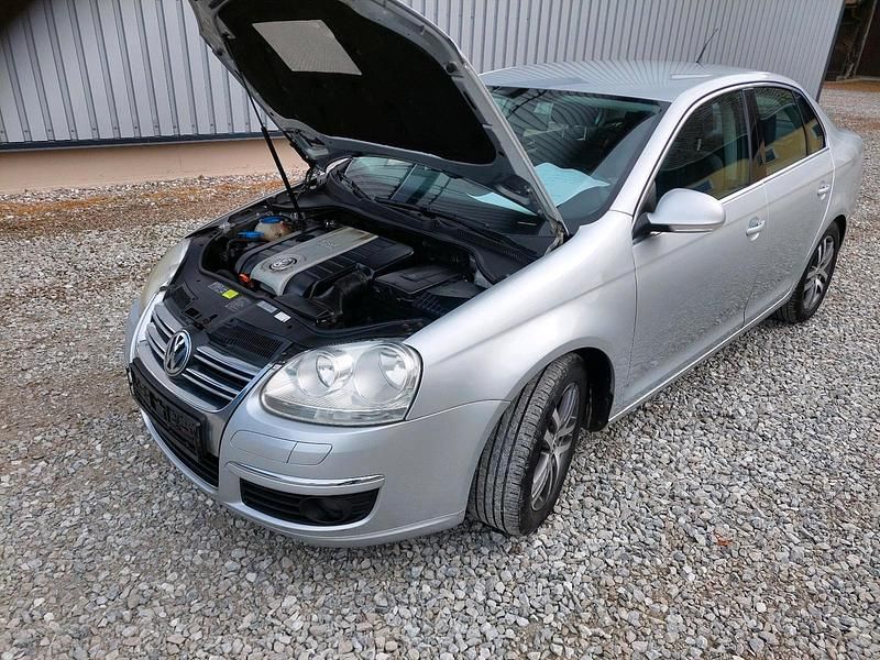 Gebraucht VW Jetta Sportline 200 PS (147 kW) 2006 Silber Limousine