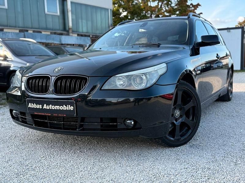 Schwarz Gebraucht 2006 BMW 530 Kombi | 6.990 € (Fairer Preis) - Bild 1/4