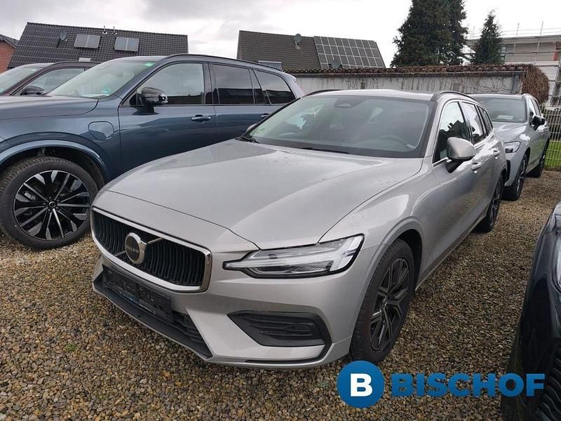 Silber Gebraucht 2023 Volvo V60 Core Kombi | 33.890 € (Guter Preis) - Bild 1/3