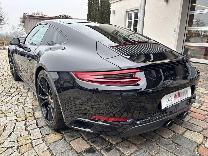 Second-hand Porsche 991 450 CP (330 kW) 2017 Negru Coupe