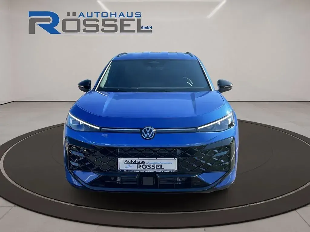 Neu VW T-Roc R-line 150 PS (110 kW) 2026 Celestial blue SUV