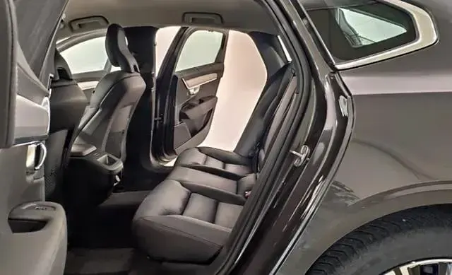 Gebraucht Volvo S90 Plus 235 PS (172 kW) 2025 Platinum grey metallic platinum grey metallic Limousine