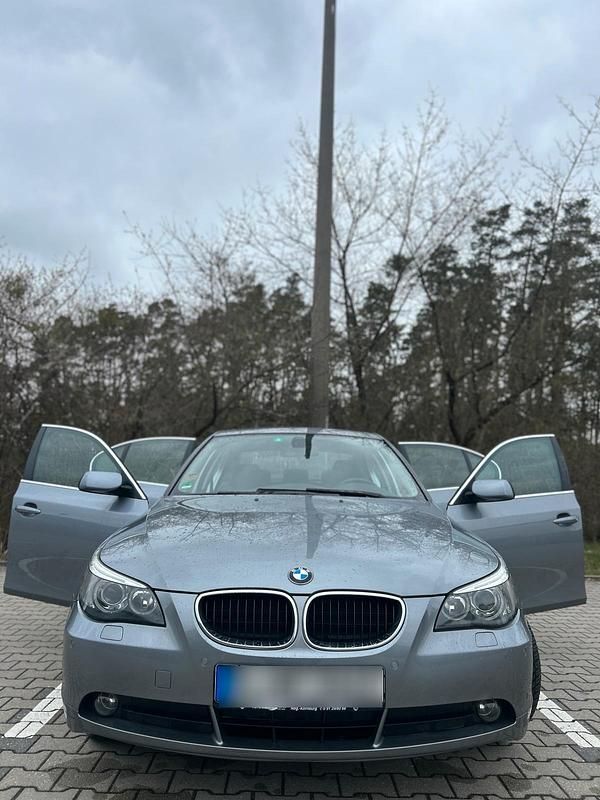 Usata BMW 520 170 CV (125 kW) 2005 Grigio Berlina