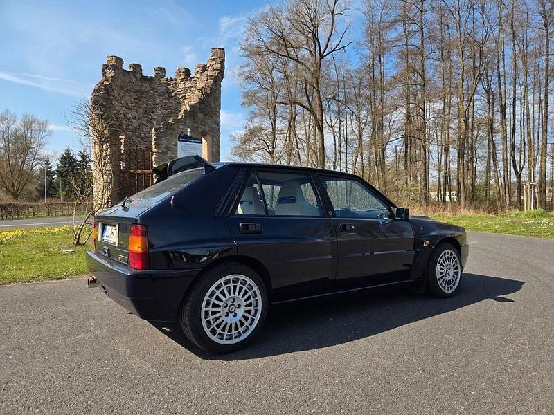 Gebraucht Lancia Delta 211 PS (155 kW) 1995 Blau Kleinwagen