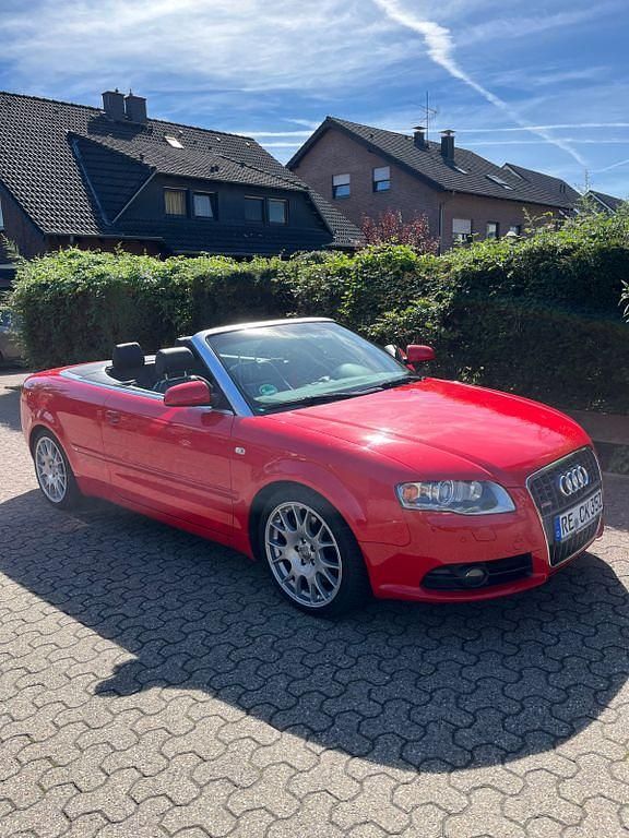 Rot Gebraucht 2006 Audi A4 Cabriolet Sport Cabrio | 7.999 € (Fairer Preis) - Bild 1/4