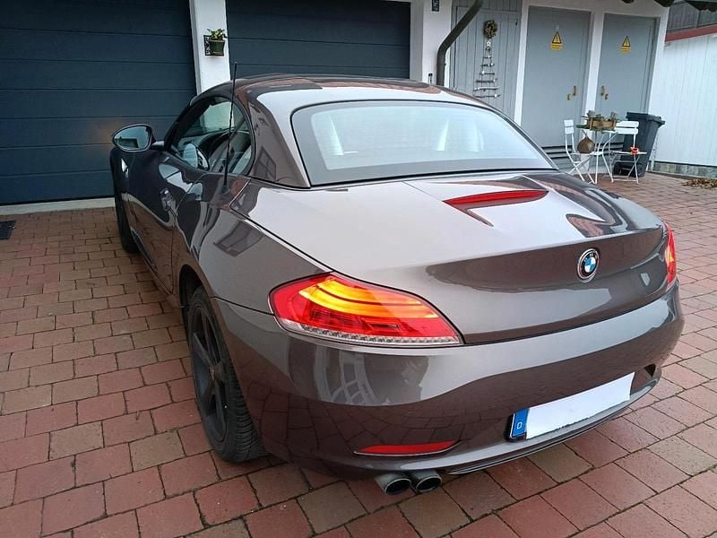 Gebraucht BMW Z4 Sport Line 204 PS (150 kW) 2012 Braun Cabrio