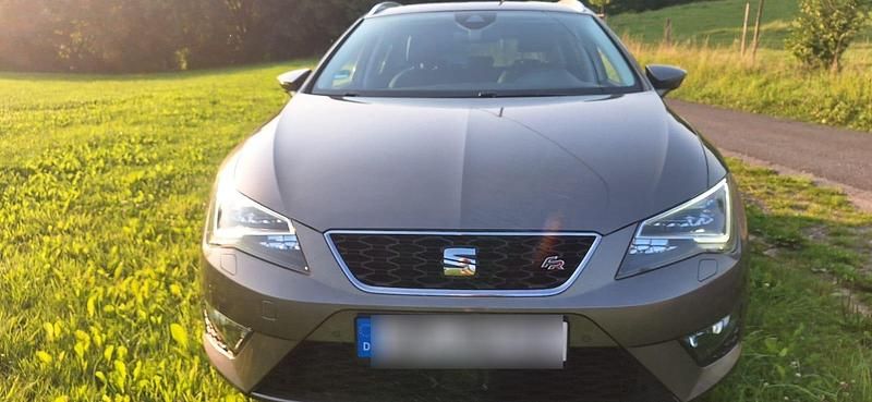 Grau Gebraucht 2017 Seat Leon ST FR Kombi | 13.999 € (Fairer Preis) - Bild 1/4