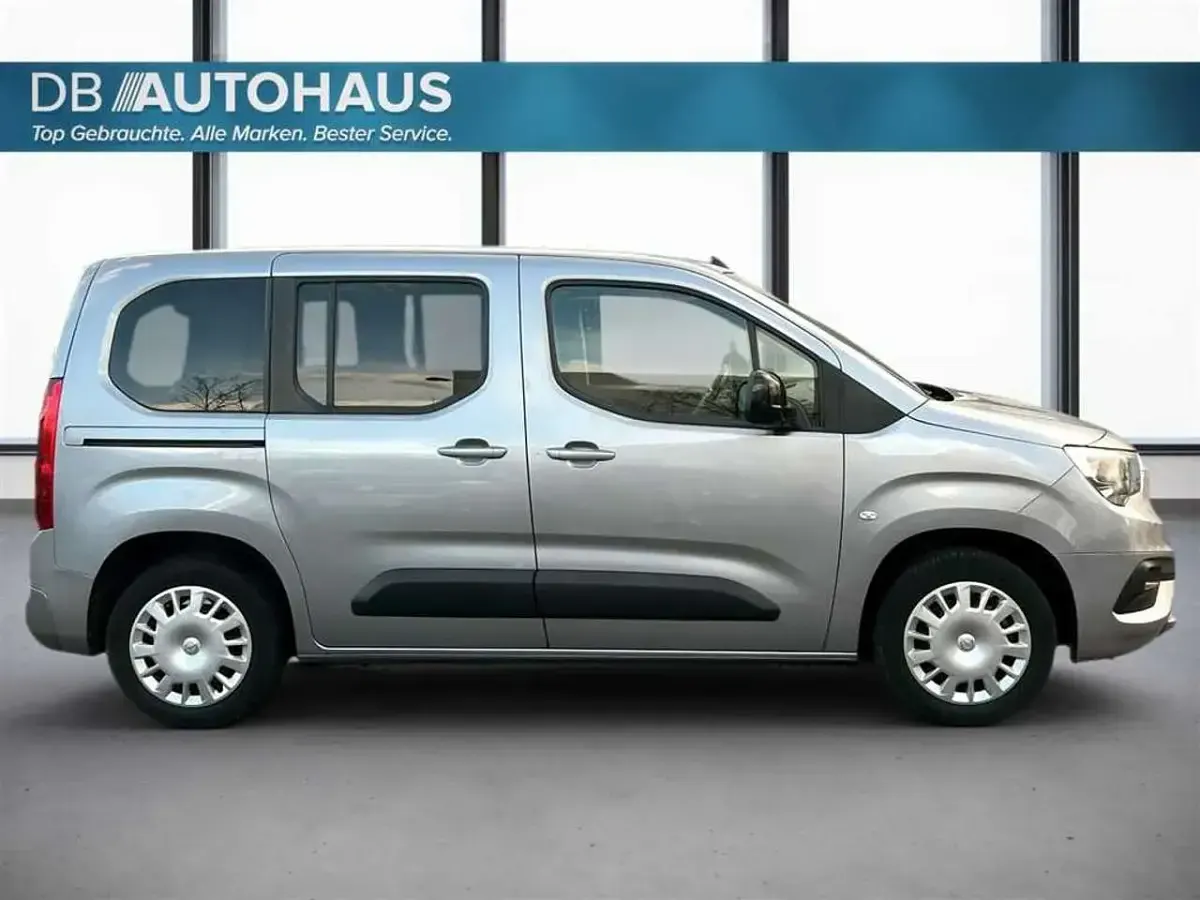 Gebraucht Opel Combo Life Elegance 131 PS (96 kW) 2022 Silber Van / Kleinbus