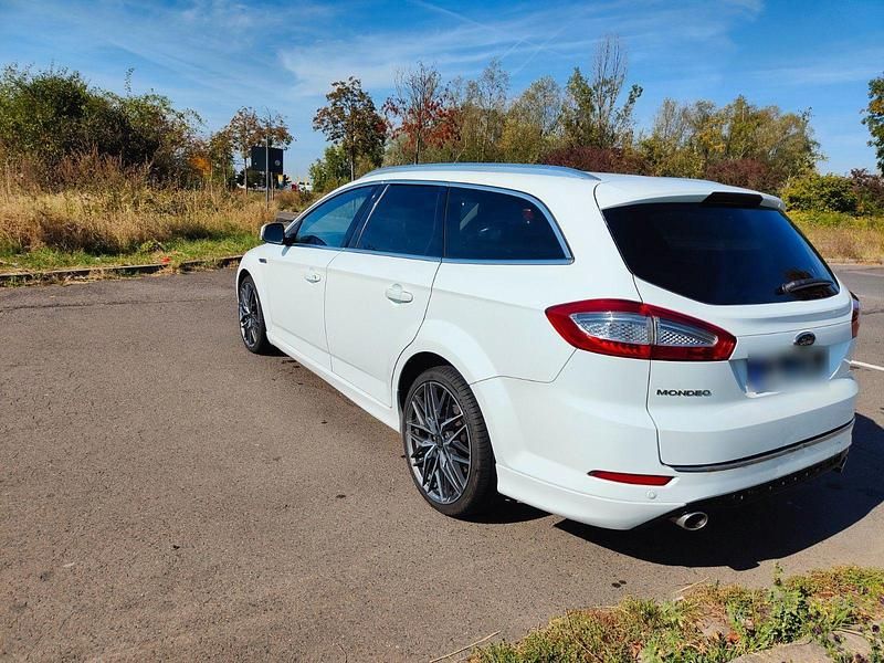 Gebraucht Ford Mondeo Titanium S 200 PS (147 kW) 2014 Weiß Kombi