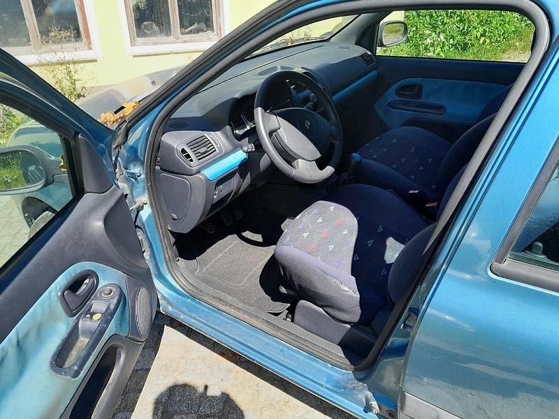 Gebraucht 2002 Renault Clio II Kleinwagen | 500 € (Fairer Preis) - Bild 1/4