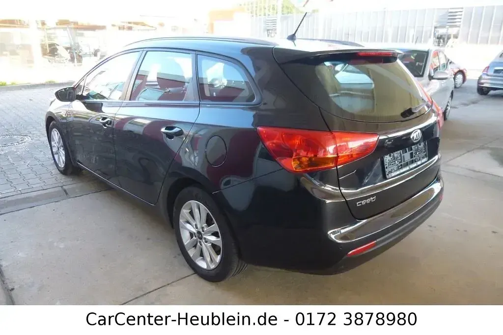 Gebraucht Kia Ceed Edition 7 135 PS (99 kW) 2017 (1k) zilinaschwarz met. (metallic) Kleinwagen