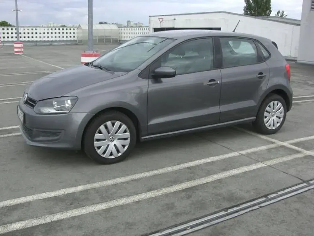 Gebraucht VW Polo Comfortline 86 PS (63 kW) 2011 Pepper grey metallic (metallic) Kleinwagen