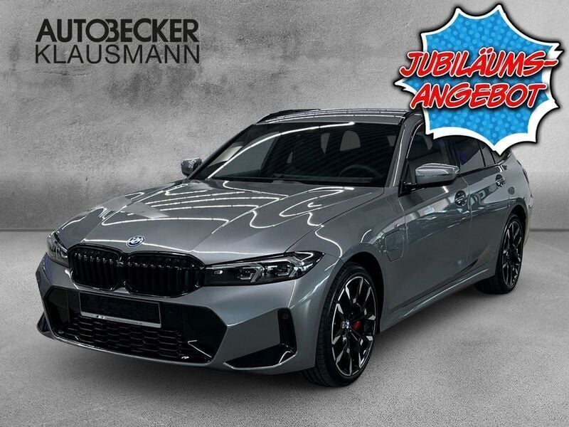 Grau Neu 2025 BMW 330e M Sport Kombi | 61.790 € (Fairer Preis) - Bild 1/4