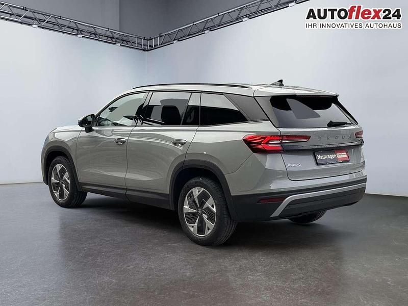 Neu Skoda Kodiaq Selection 204 PS (150 kW) 2026 Stahl grau SUV