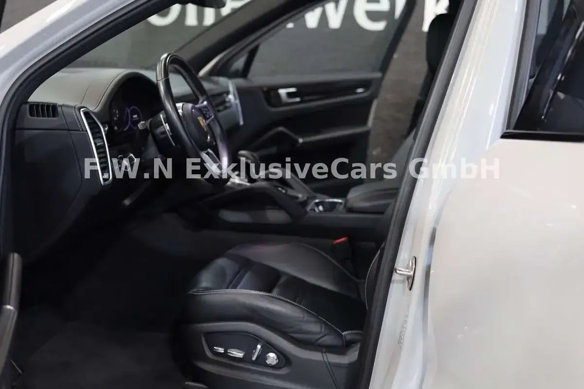 Gebraucht Porsche Cayenne 462 PS (339 kW) 2021 Grau SUV
