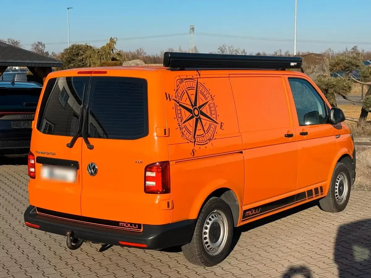 Używany VW T6 102 KM (75 kW) 2018 Pomarańczowy Van