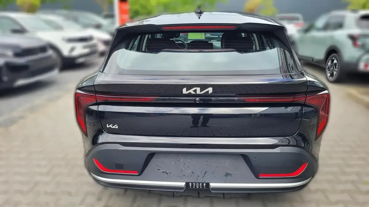 Nowe Kia K4 150 KM (110 kW) 2026 Czarny