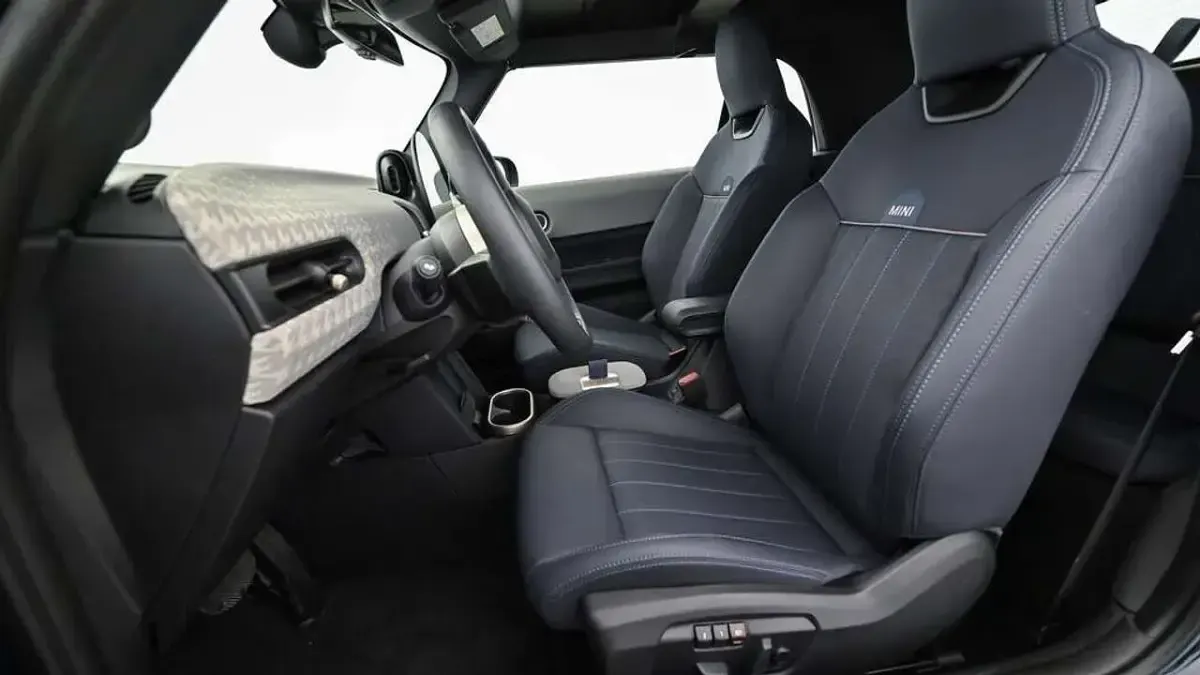 Gebraucht Mini Cooper S 204 PS (150 kW) 2025 Blau Kleinwagen