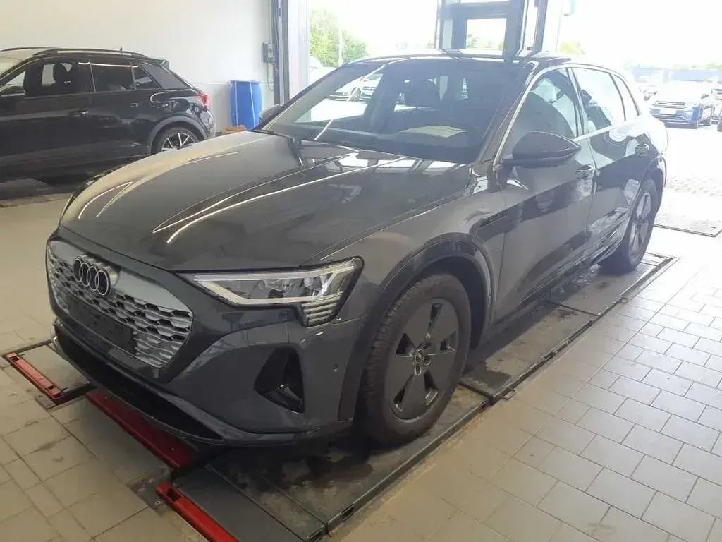 Gebraucht Audi Q8 e-tron Advanced Plus 250 kW (340 PS) 2023 Magnetgrau SUV